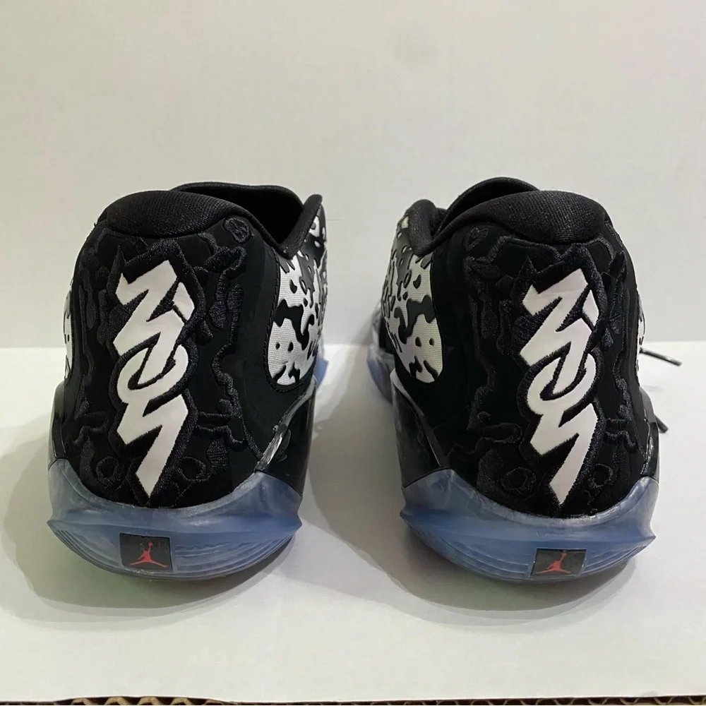 👟Nike, Jordan, Zion 3, Men Size 8 Sneakers